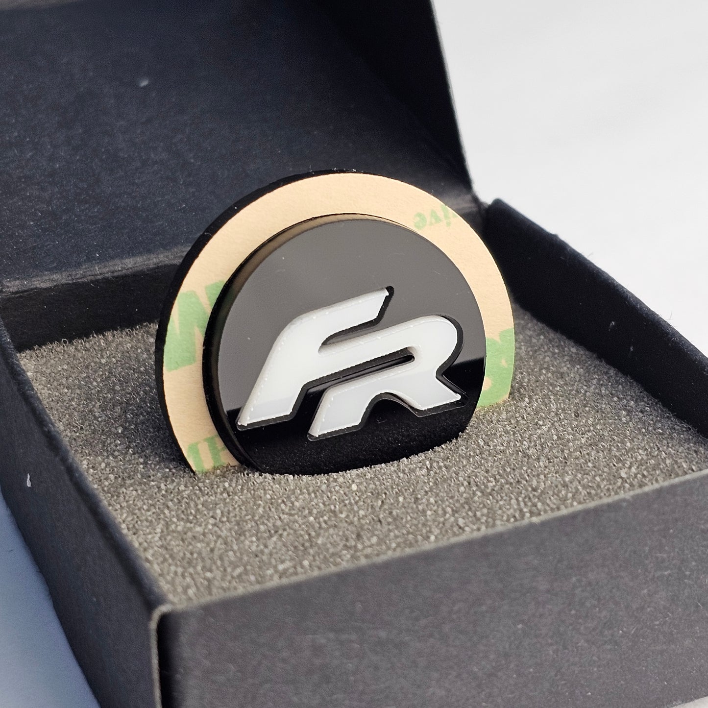 Tapón supresor limpiaparabrisas trasero VAG - SEAT FR BLANCO