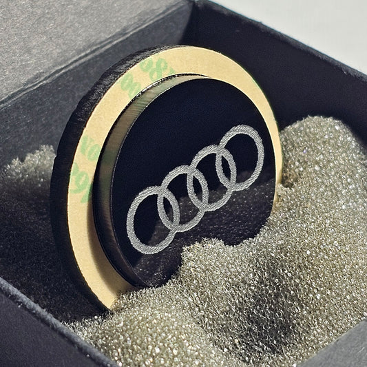 Tampa supressora do limpador de pára-brisa traseiro VAG - AUDI LOGO