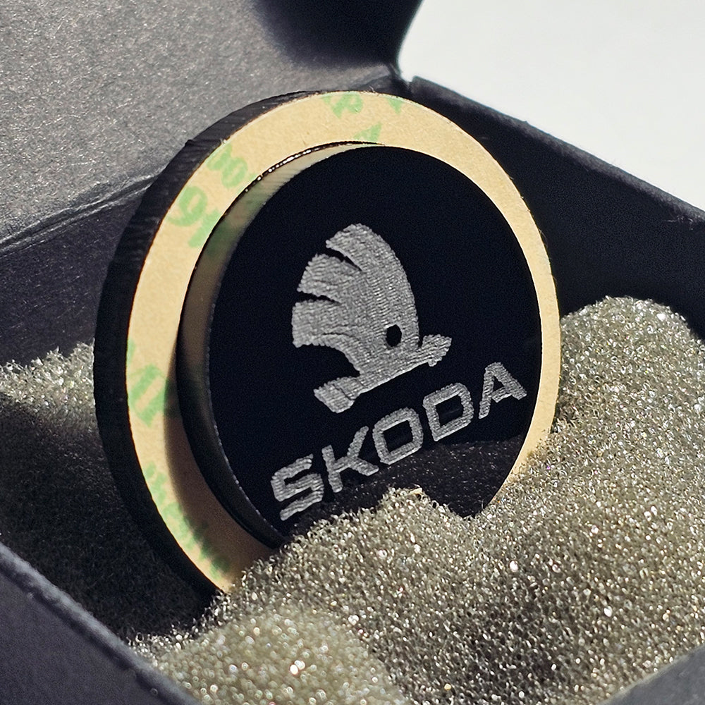 Tapón supresor limpiaparabrisas trasero VAG - SKODA LOGO + LETRAS